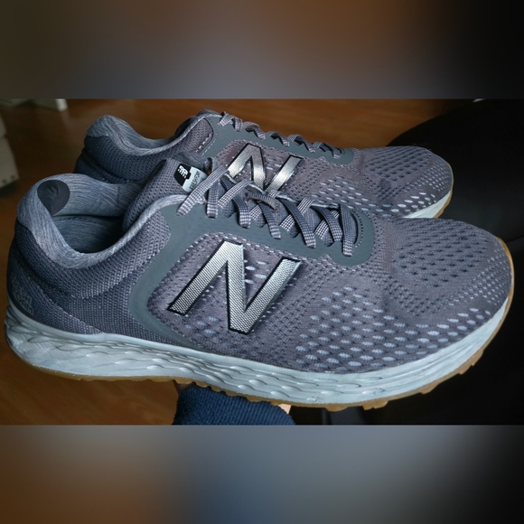 Sz 13 Men's 4E Wide NEW BALANCE FRESH FOAM ARISHI V2 Magnet/Grey - Picture 3 of 8